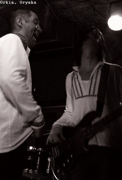 РУСИЧІ ..ойой, ремінь не ремонтується